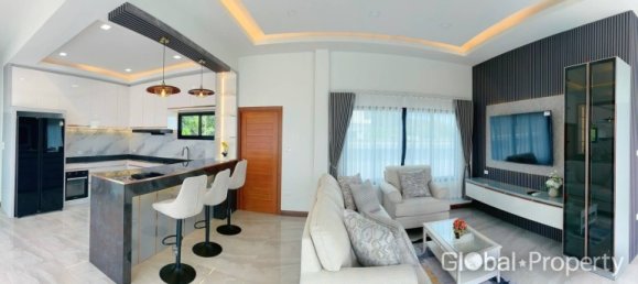 3 bedrooms House for sale in Pattaya, Chonburi, Eastern Thailand, Thailand № 67385 14