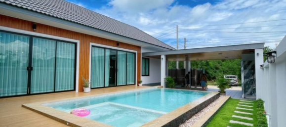 3 bedrooms House for sale in Pattaya, Chonburi, Eastern Thailand, Thailand № 67385 2