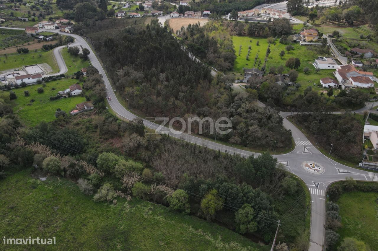 Terrain à Vila Nova de Poiares, Portugal 18145m² No. 61406