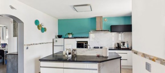 3 Schlafzimmer Haus in Voglans, France, Nr. 300853 6