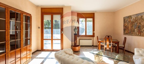 3غرفة شقة في Piacenza, Italy رقم 299351 2