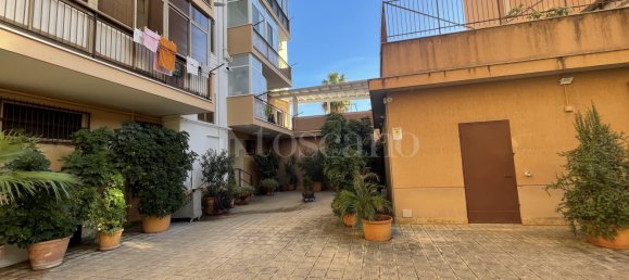 4 rooms Apartment in Palermo, Italy No. 45581 15