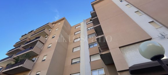 4 rooms Apartment in Palermo, Italy No. 45581 3