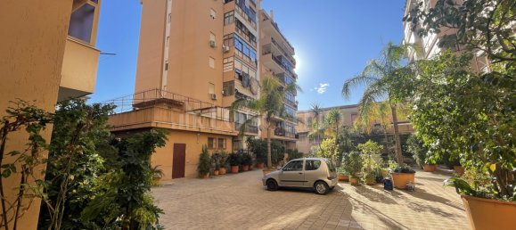 4 rooms Apartment in Palermo, Italy No. 45581 12