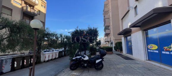 4 rooms Apartment in Palermo, Italy No. 45581 5