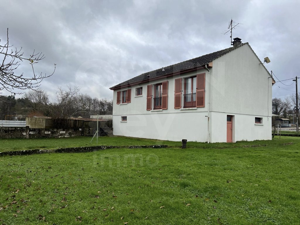 3 Schlafzimmer Haus in Saint-Fargeau, France, Nr. 208832