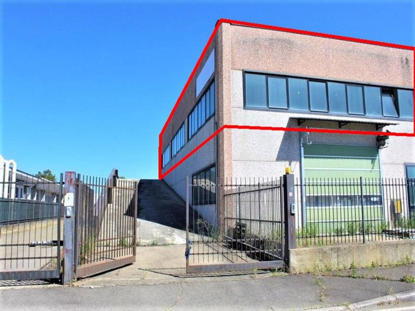 780m² Warehouse in Monte San Savino, Italy No. 376304