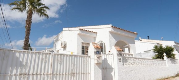 2 bedrooms Villa in Ciudad Quesada, Spain No. 178483 5