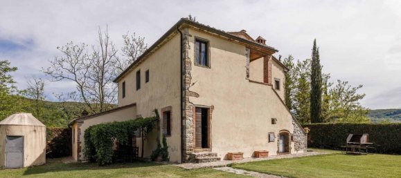 5 bedrooms House in Civitella in Val di Chiana, Italy No. 178502 9