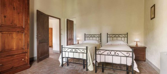 5 bedrooms House in Civitella in Val di Chiana, Italy No. 178502 23