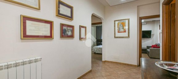 Квартира с 3 комнатами в Ментана, Италия № 52336 6