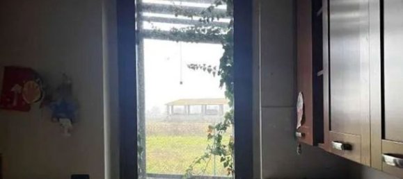 3 rooms House in Caselle Lurani, Italy No. 102045 8