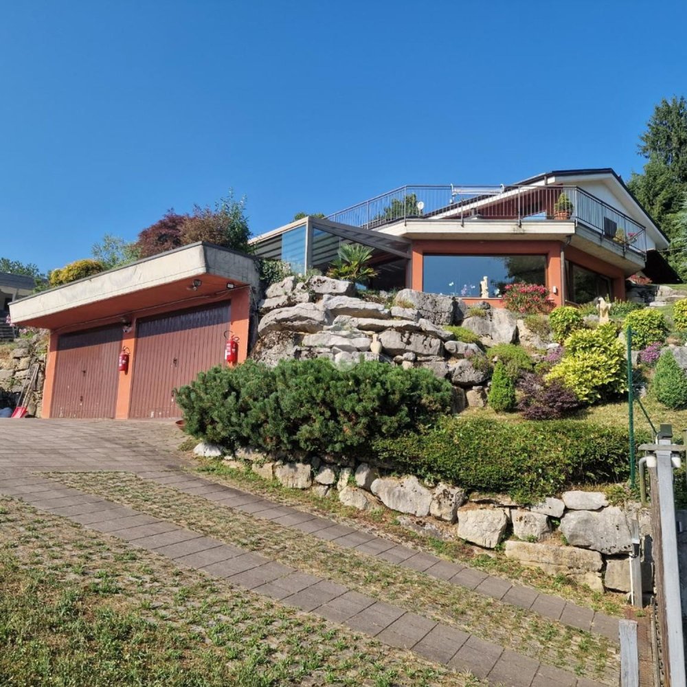 8 bedrooms Villa in Albino, Italy No. 365747