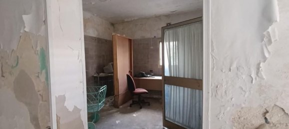 Villa de 3 divisões em Taranto, Italy N.º 294566 15