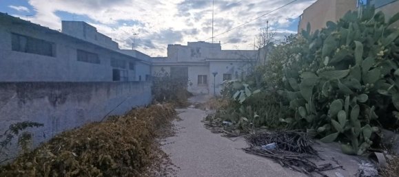 Villa de 3 divisões em Taranto, Italy N.º 294566 4