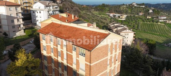 3 Schlafzimmer Wohnung in Chieti, Italy, Nr. 110304 21