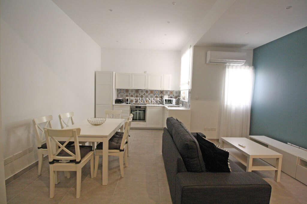 Квартира с 2 спальнями в Слима, Мальта № 10092