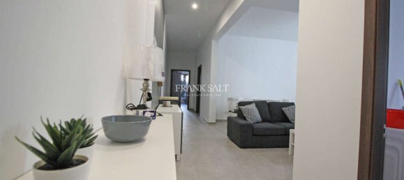 Квартира с 2 спальнями в Слима, Мальта № 10092 6