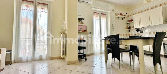 3 bedrooms Apartment in Foggia, Italy No. 330478 4