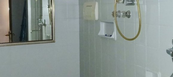 Apartamento de 4 dormitorios en Reggio Emilia, Italy No. 310947 23