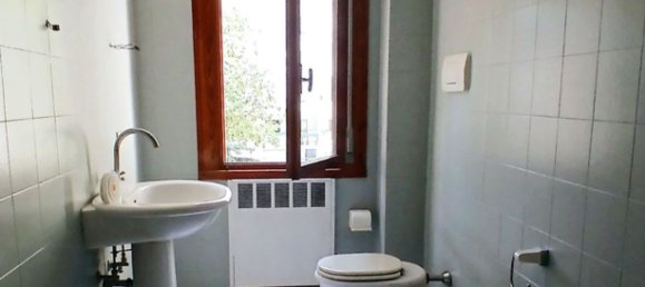 Apartamento de 4 dormitorios en Reggio Emilia, Italy No. 310947 19