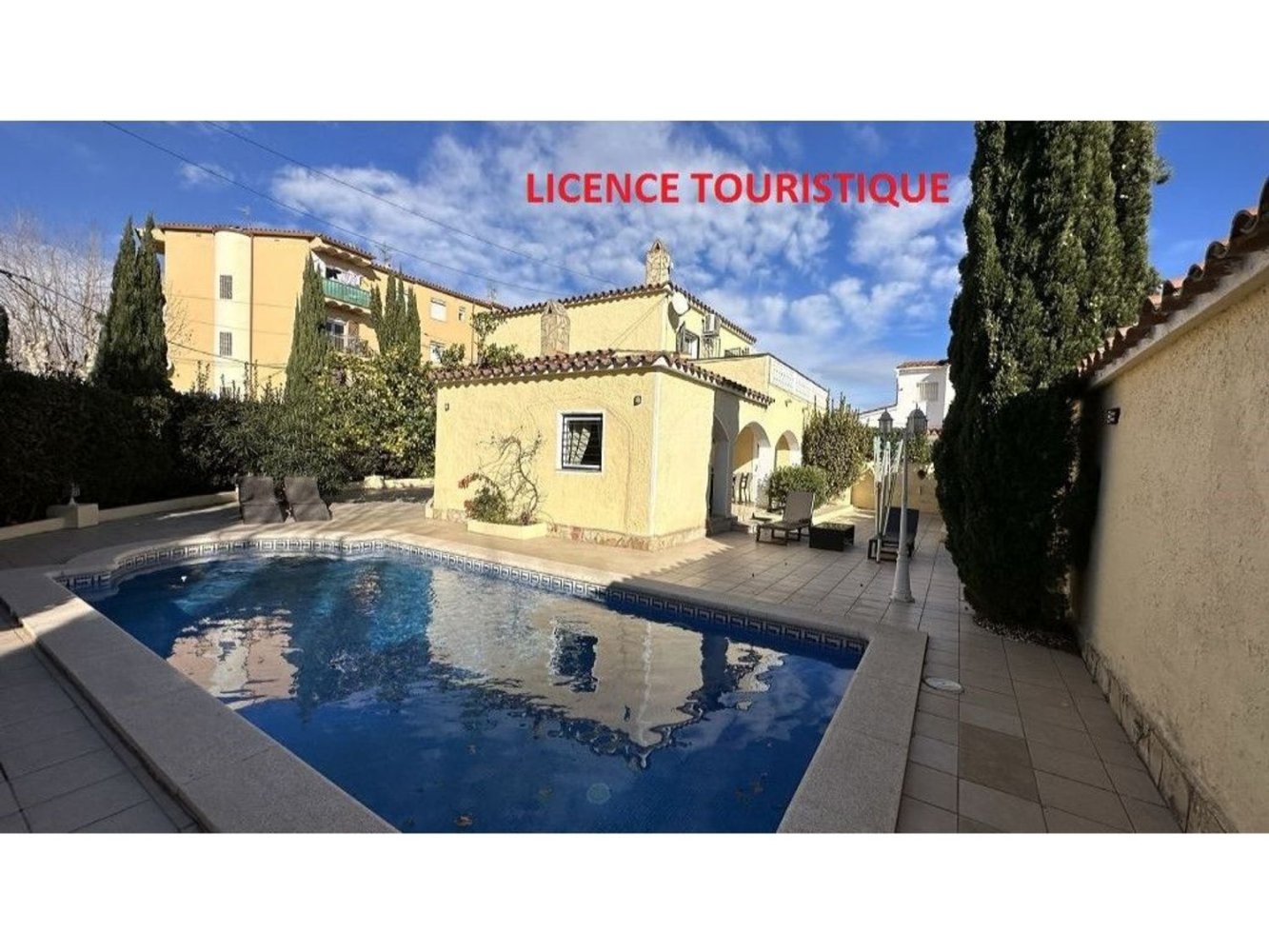 Casa de 4 dormitorios en Empuriabrava, Spain No. 275772