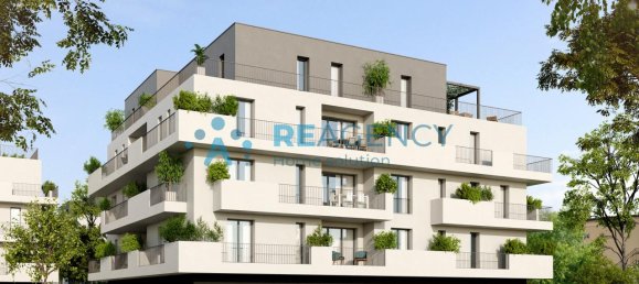 3 rooms Apartment in Creazzo, Italy No. 17999 8