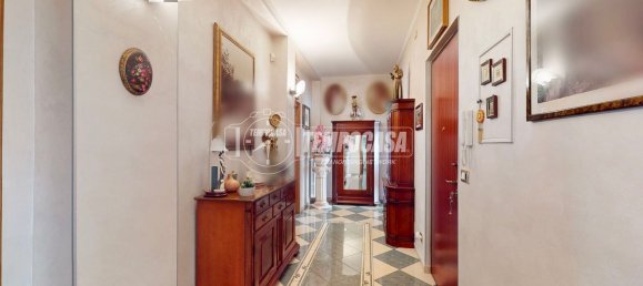 4 bedrooms Apartment in Turin, Italy No. 379358 12