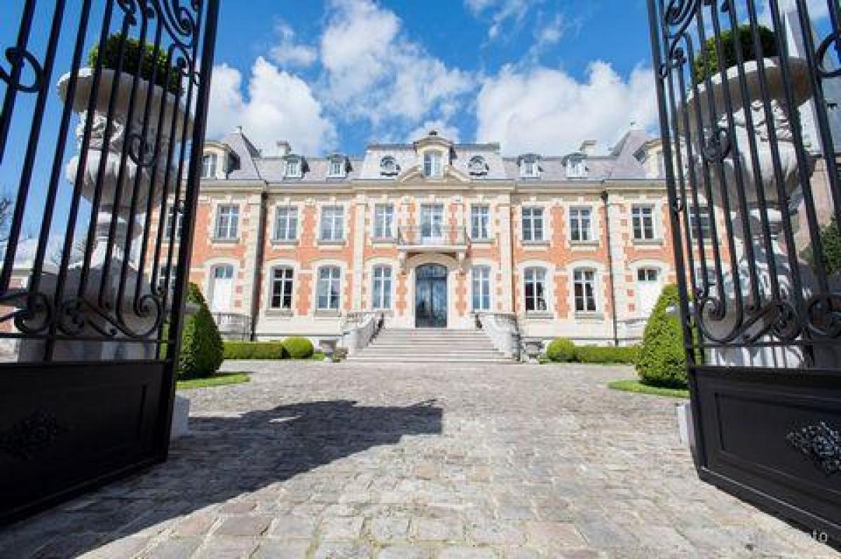 Casa de 6 dormitorios en Arras, France No. 32043