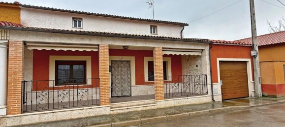 4 bedrooms House in La Pedraja de Portillo, Spain No. 153890 6