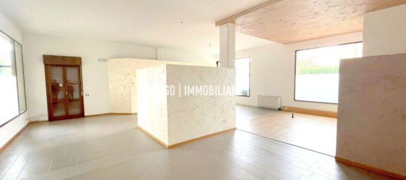 120m² Commercial property in Cornuda, Italy No. 346024 9