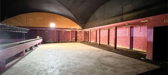 1470m² Building in Galliate, Italy No. 319740 2