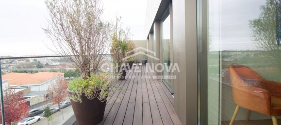 4 bedrooms Penthouse in Vila Nova de Gaia, Portugal No. 12408 10