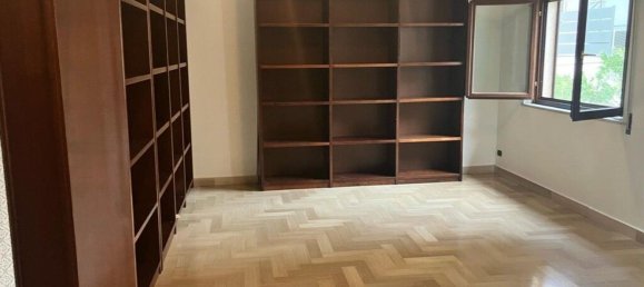 5 rooms Apartment in Priverno, Italy No. 74288 9