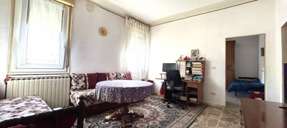 2 bedrooms Apartment in Sassuolo, Italy No. 323385 2