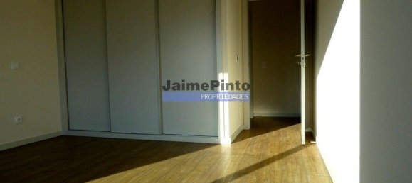 Квартира с 3 спальнями в Порту, Португалия № 122786 8