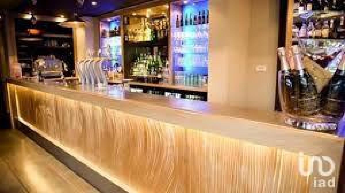 350m² Factory in Plaisir, France No. 18228