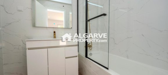 2 Schlafzimmer Stadthaus in Quarteira, Portugal, Nr. 337048 16