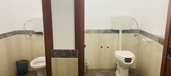 8-salle Propriété commerciale à Palermo, Italy No. 44229 31