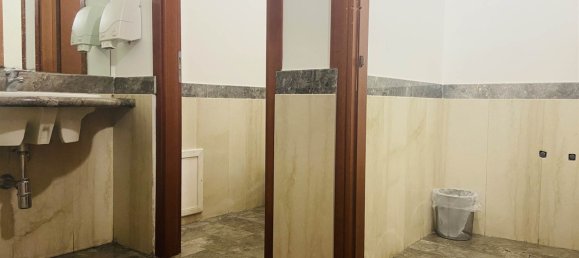 8-salle Propriété commerciale à Palermo, Italy No. 44229 30