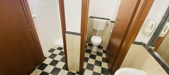 8-salle Propriété commerciale à Palermo, Italy No. 44229 44