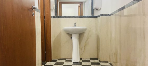 8-salle Propriété commerciale à Palermo, Italy No. 44229 47