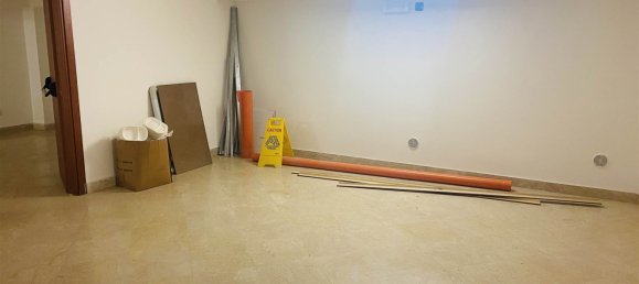 8-salle Propriété commerciale à Palermo, Italy No. 44229 34