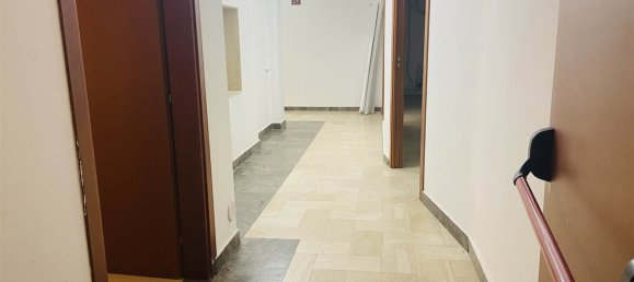 8-salle Propriété commerciale à Palermo, Italy No. 44229 28