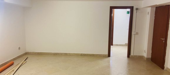 8-salle Propriété commerciale à Palermo, Italy No. 44229 39