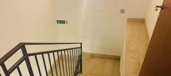 8-salle Propriété commerciale à Palermo, Italy No. 44229 33