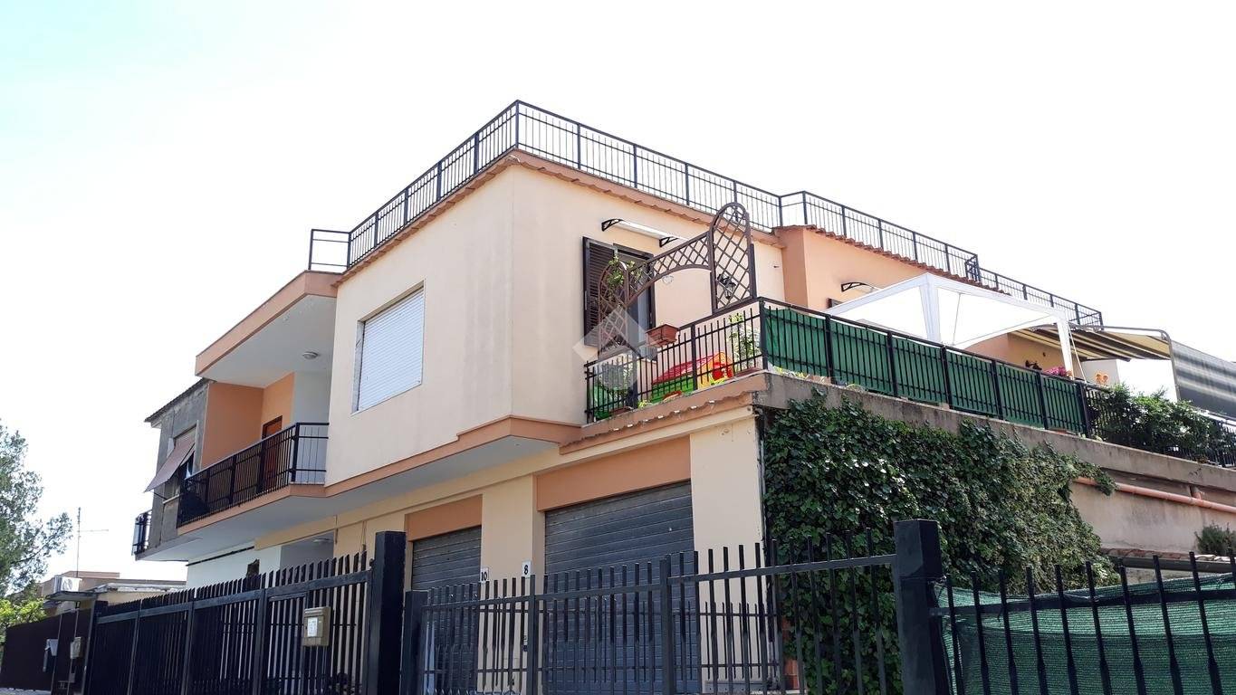 Studio in Rome, Italy No. 398595