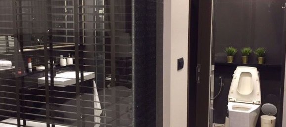 Apartamento com 1 quarto em condomínio em Khlong Toei, Thailand N.º 4697 2