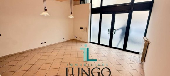 3 rooms Commercial property in Latina, Italy No. 144436 3