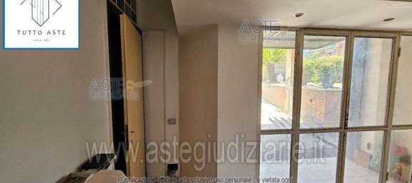 8 rooms Apartment in Rome, Italy No. 222799 19